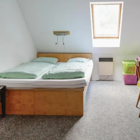 Three-bedroom Holiday In 別荘