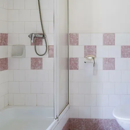 Three-bedroom Holiday In